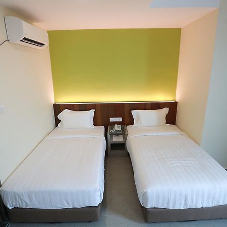 קואנטאן Pantai Regal Boutique Hotel מראה חיצוני תמונה