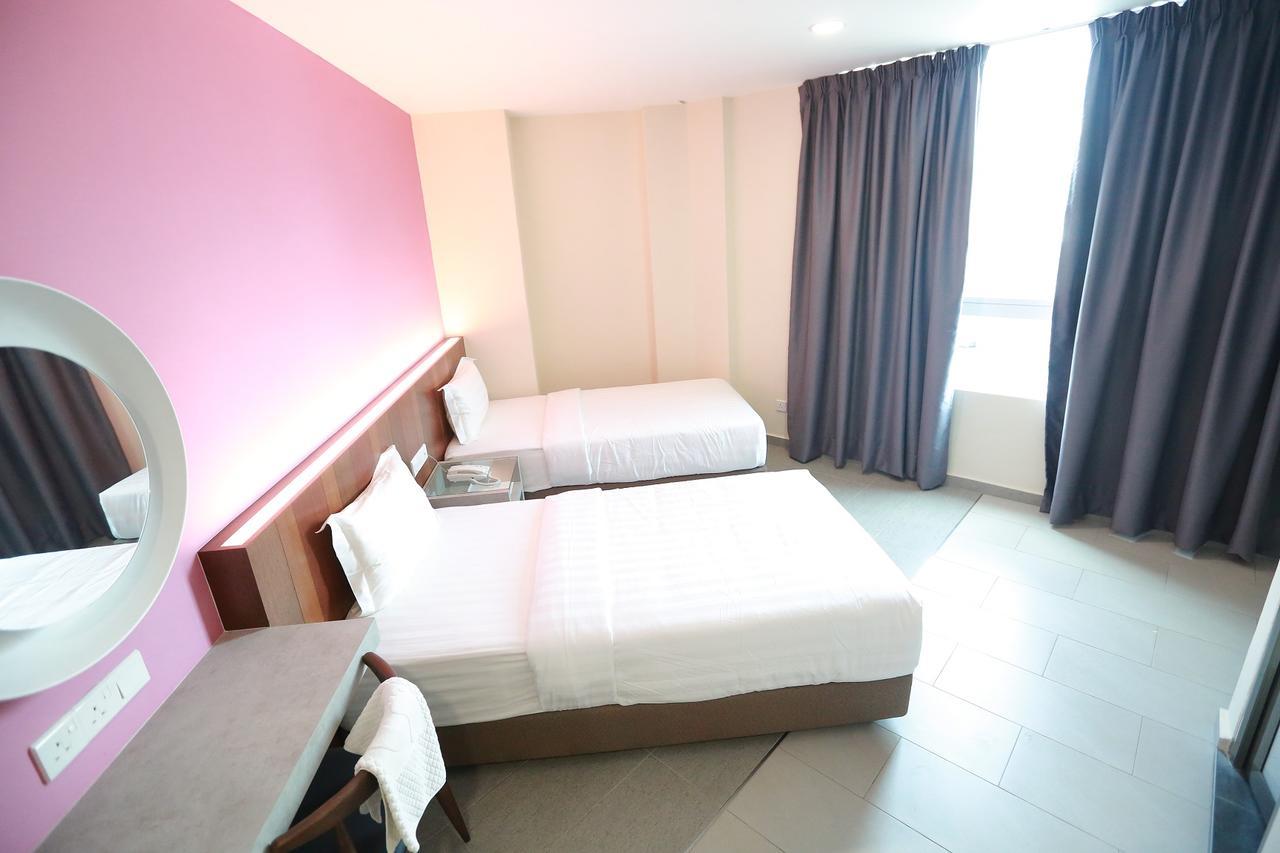 קואנטאן Pantai Regal Boutique Hotel מראה חיצוני תמונה