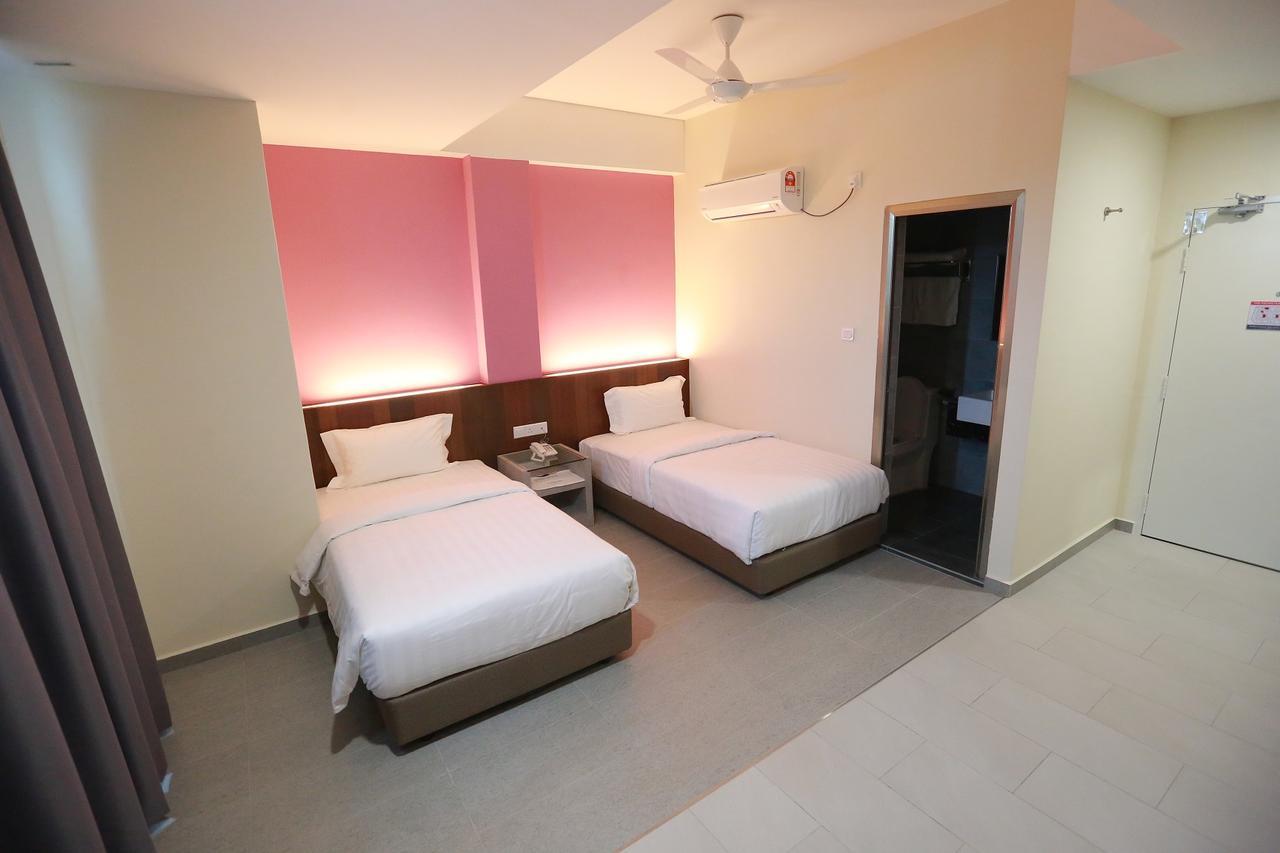 קואנטאן Pantai Regal Boutique Hotel מראה חיצוני תמונה