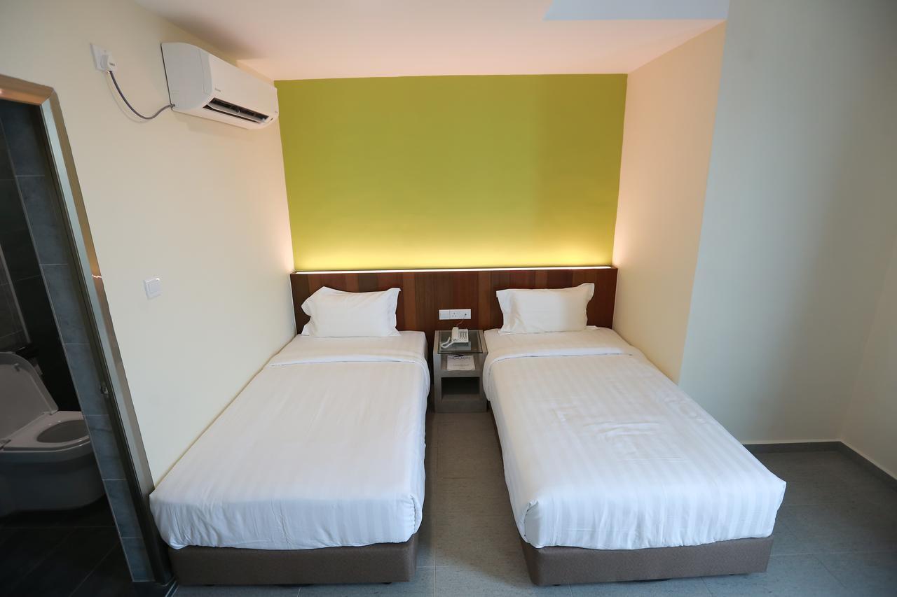 קואנטאן Pantai Regal Boutique Hotel מראה חיצוני תמונה