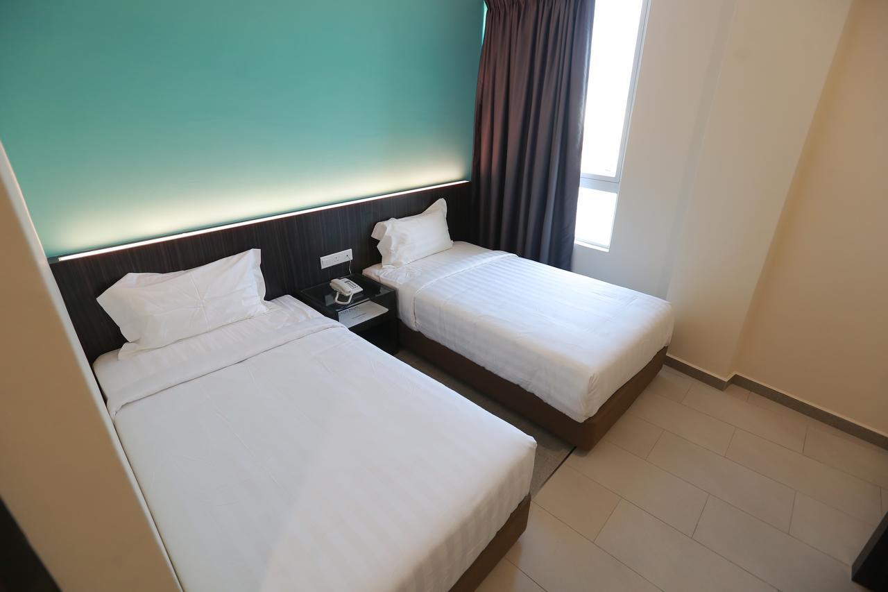 קואנטאן Pantai Regal Boutique Hotel מראה חיצוני תמונה